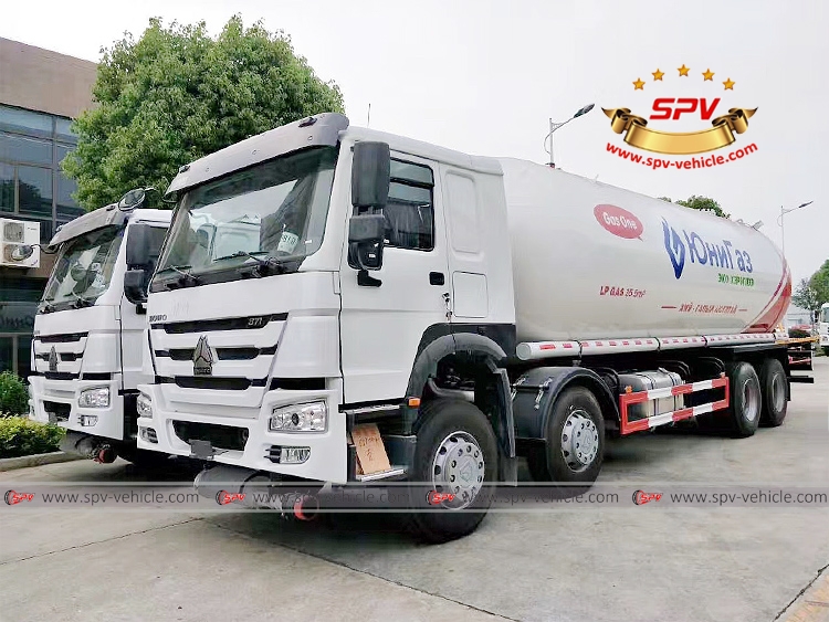 LP Gas Tanker Sinotruk - LF